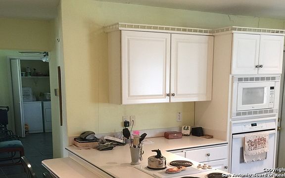 4th image of 607 E Nottingham Dr