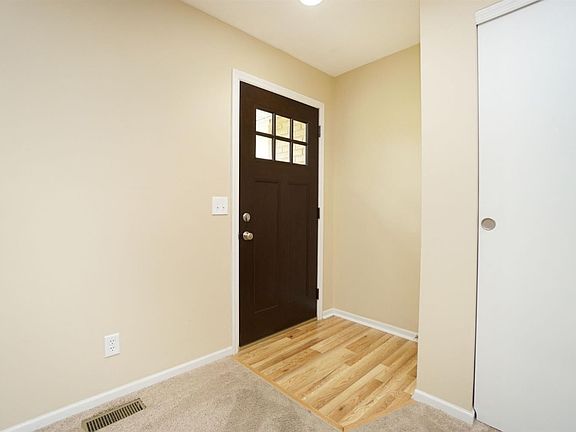 3rd image of 5810 Lake Michigan Dr