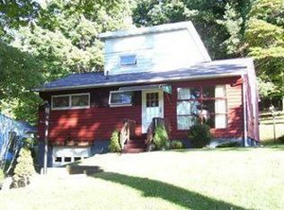 172 Buttermilk Ln, Hopwood, PA