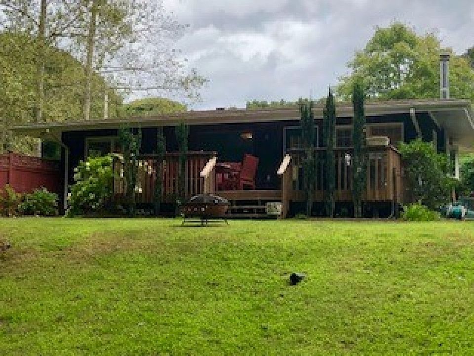 1st image of 28 Madison Hill Dr