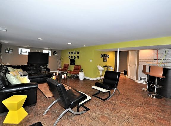 2nd image of 15956 Ellis Ave
