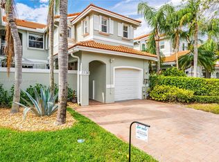 1130 Weeping Willow Way, Hollywood, FL 33019