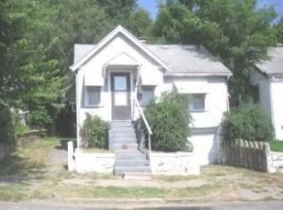 627 S 11th St, Saint Joseph, MO 64501