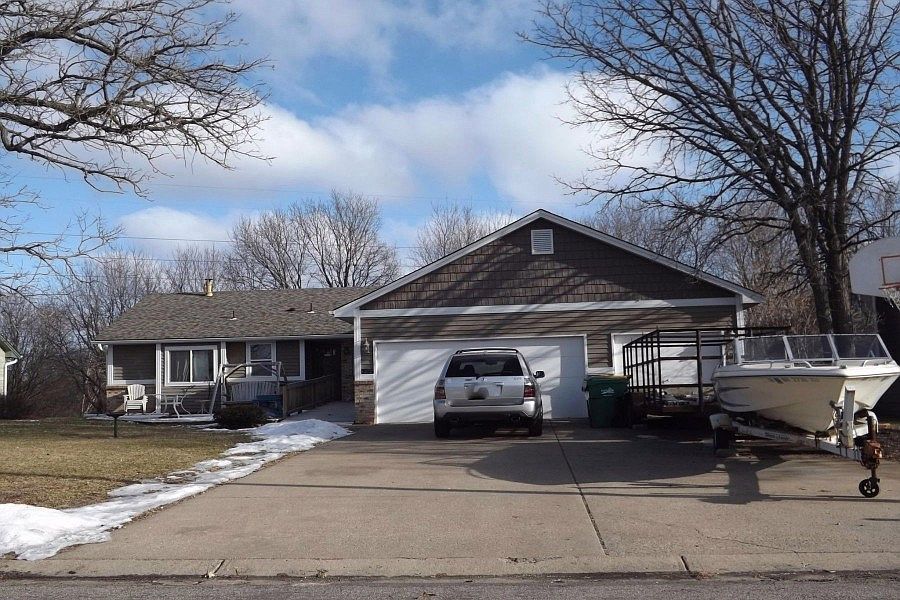 1st image of 2916 98th Ave N