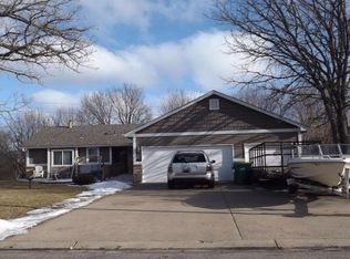 2916 98th Ave N, Brooklyn Park, MN 55444
