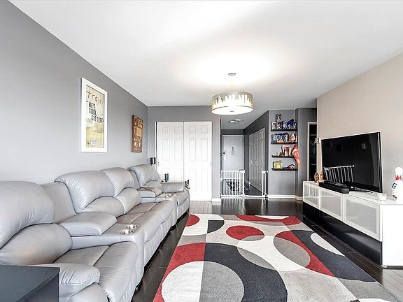 2nd image of 1785 215th St APT 16E