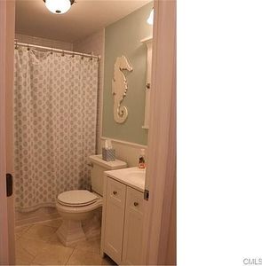 640 Brookside Dr, Fairfield, CT, 06824