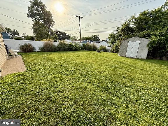 2nd image of 554 Doloro Dr