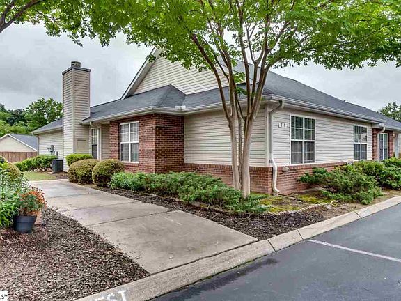 2nd image of 218 Woodruff Park Ln