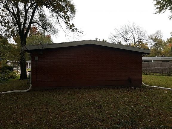 4th image of 6600 Graybirch Dr