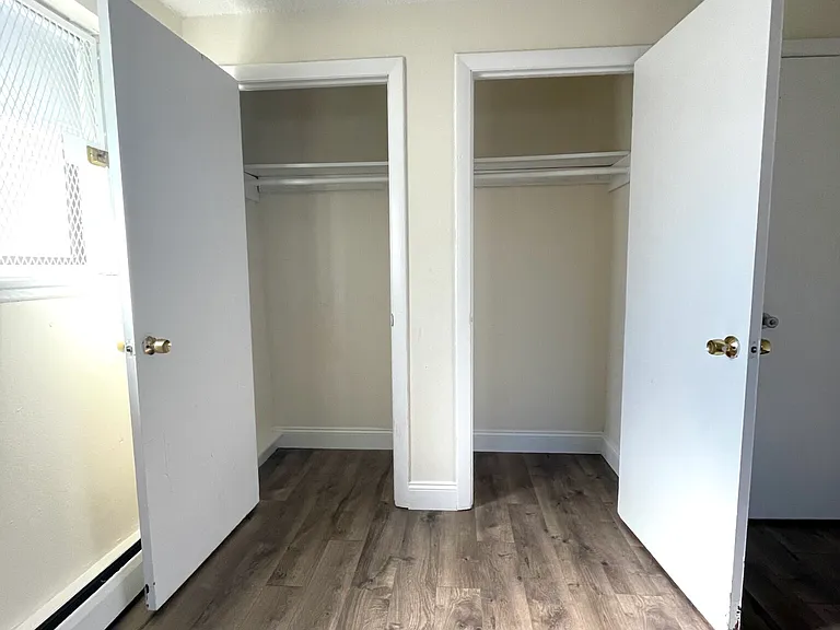 Dustin St — Photo 3
