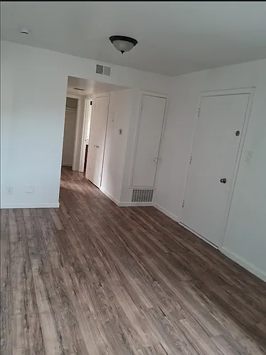 303 Armour Ave #0 Photo 1