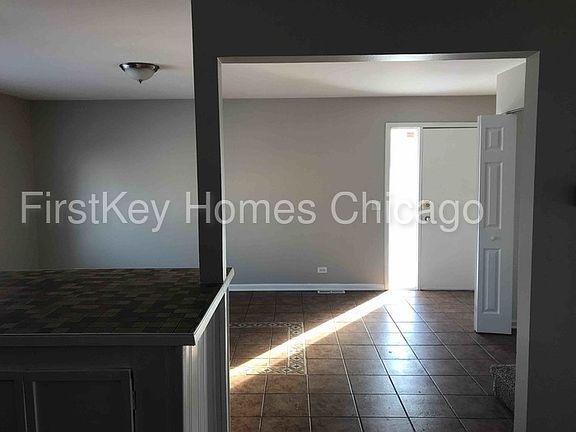 2nd image of 1412 Lotus Dr
