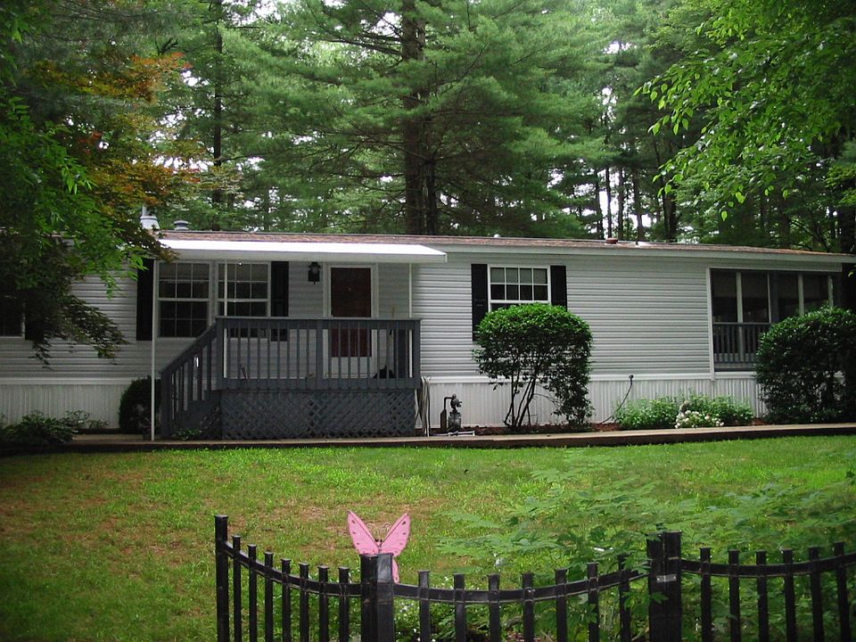1st image of 15 Forrest Dr