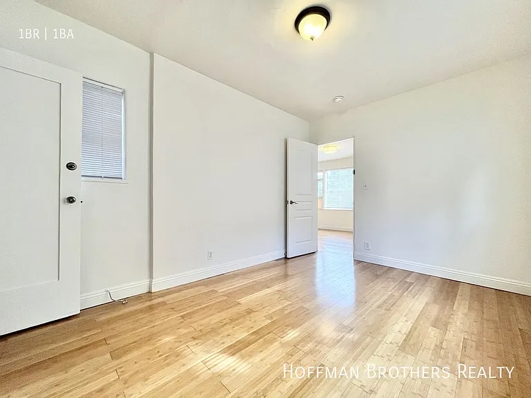 407 S Coronado St #1 — Photo 8