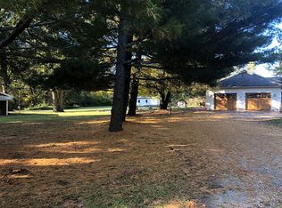 1715 Yards Rd, Salem, IL 62881