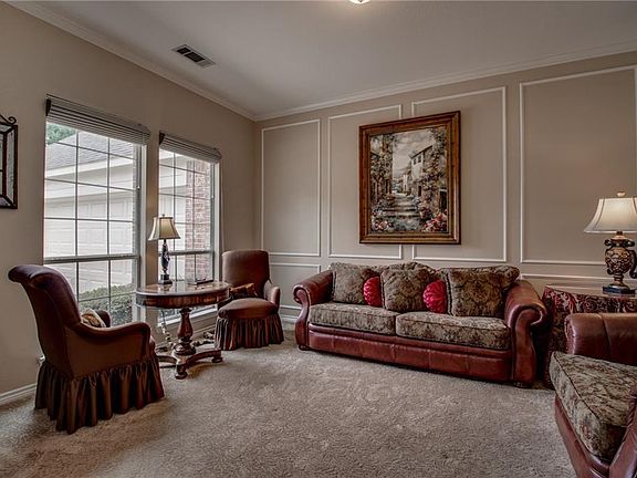 3rd image of 9717 Shoal Creek Dr