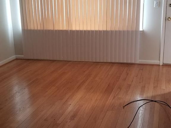 3rd image of 81 E Cornell Ave