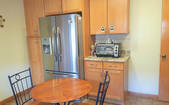 4th image of 5109 Dobson St