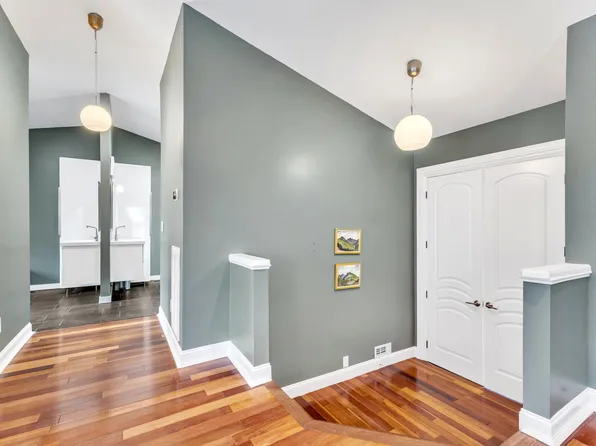 1126 Trailwood Dr, Raleigh, NC 27606