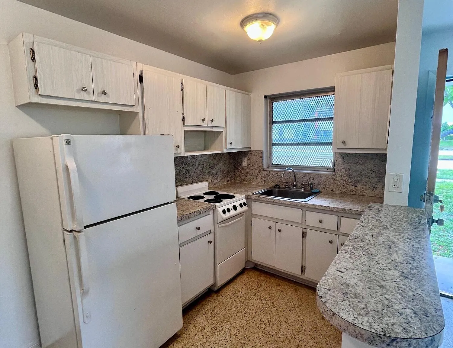 1 bed, 1.0 bath, 634 sqft, $1,500 — Photo 3