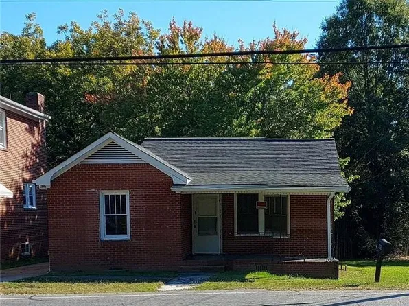 629 W Harrison St, Reidsville, NC 27320