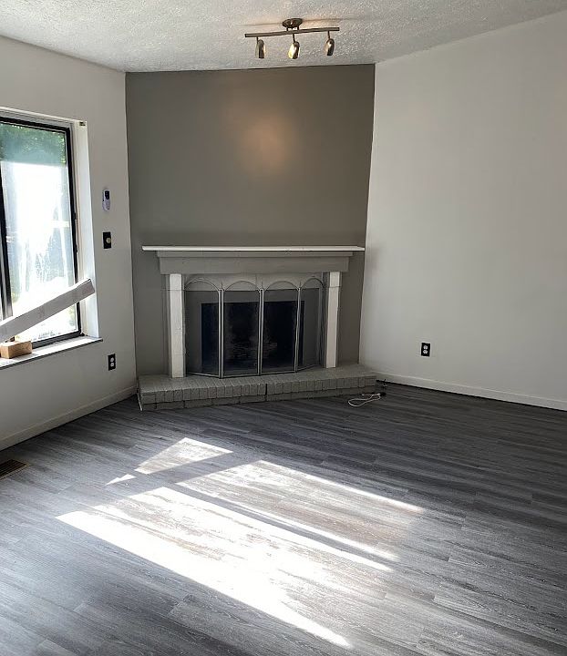 1st image of 4976 Twin Woods Dr #1