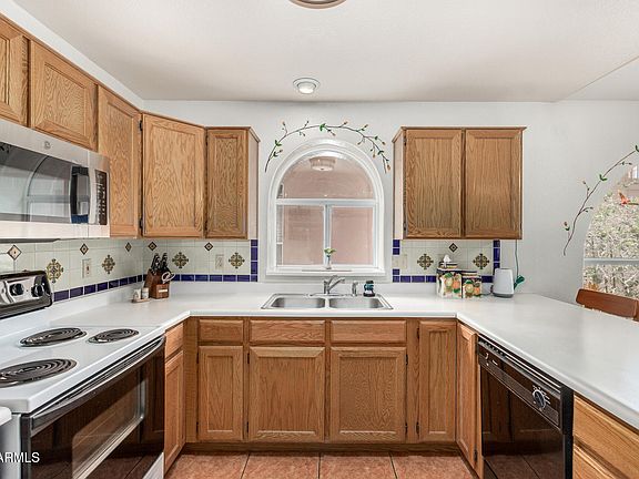 3rd image of 19546 N 53RD Avenue
