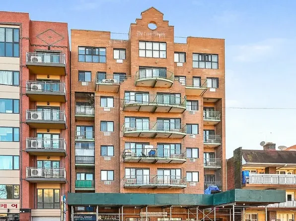 144-48 Roosevelt Avenue image 1 of 7