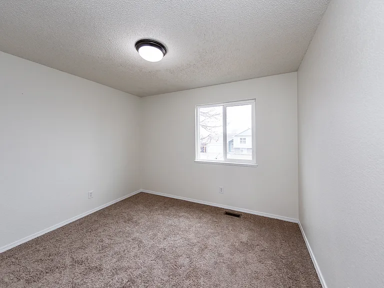 5160 Alton Dr — Photo 19