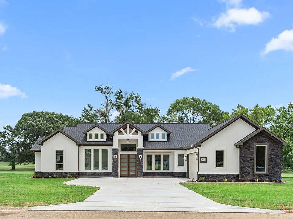 210 Birdie Dr