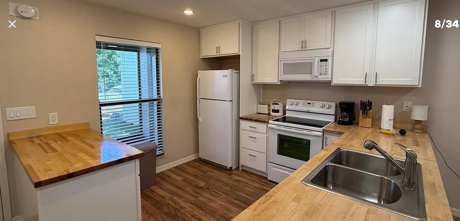 2130 Bancroft Pl — Photo 4