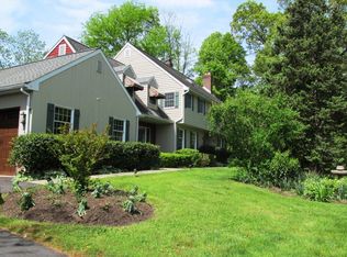 1728 Pheasant Ln, Norristown, PA 19403