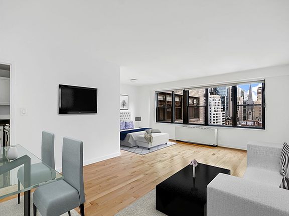 4th image of 120 E 90th St APT 11A