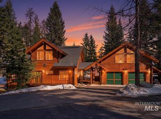 1085 Chip Shot Dr, McCall, ID 83638