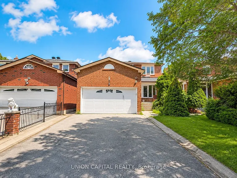 9 Sunbird Cres #BASEMENT — Photo 1