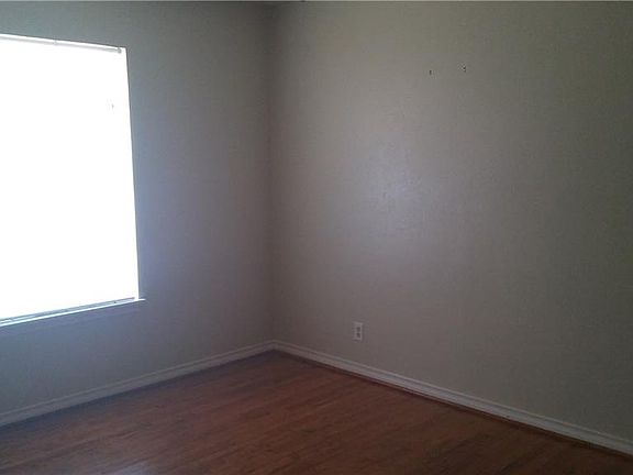 3rd image of 611 E University Ave #A