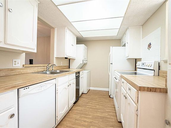 4th image of 8511 Westover Ct APT 138