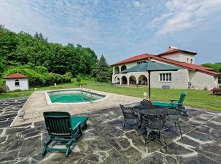 370 Pinewoods Ave, Troy, NY 12180