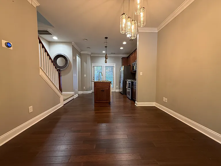 357 Hurston Cir — Photo 5