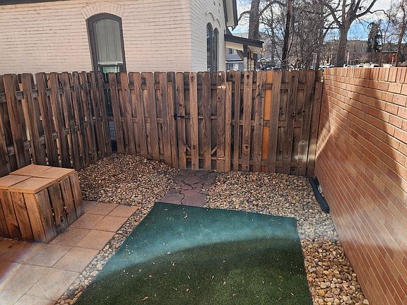 5th image of 526 S Howes St APT 1