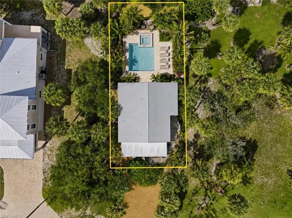 5370 / 5372 Palmetto ST, FORT MYERS BEACH, FL 33931