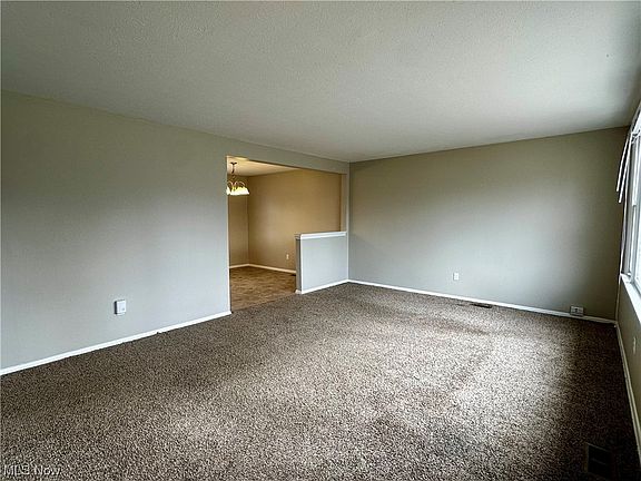 3rd image of 539 Campers Dr