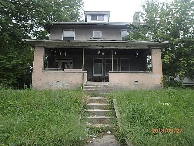 1st image of 30 N Sherman Dr