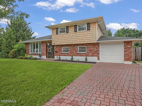 2nd image of 72 Wynnewood Court