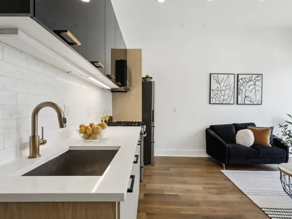 250 Van Horne Street image 8 of 48