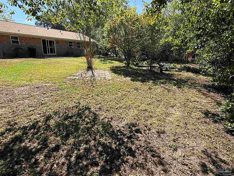7845 Le Jeune Dr — Photo 40