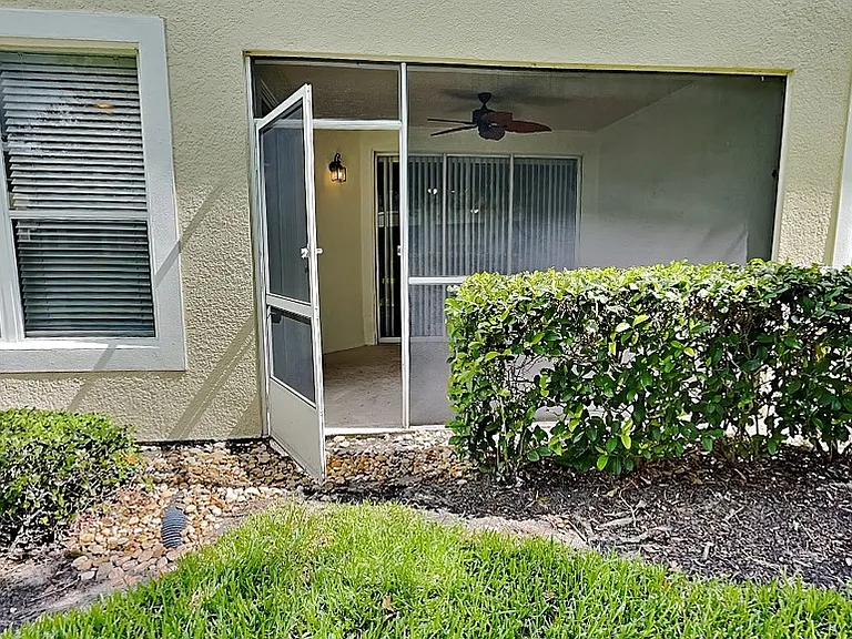 5049 Maxon Ter — Photo 18