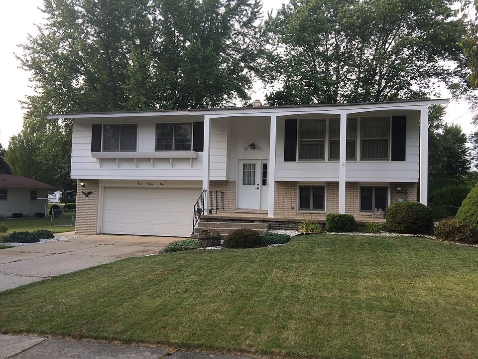 PRICE CUT!! $127,700!! 