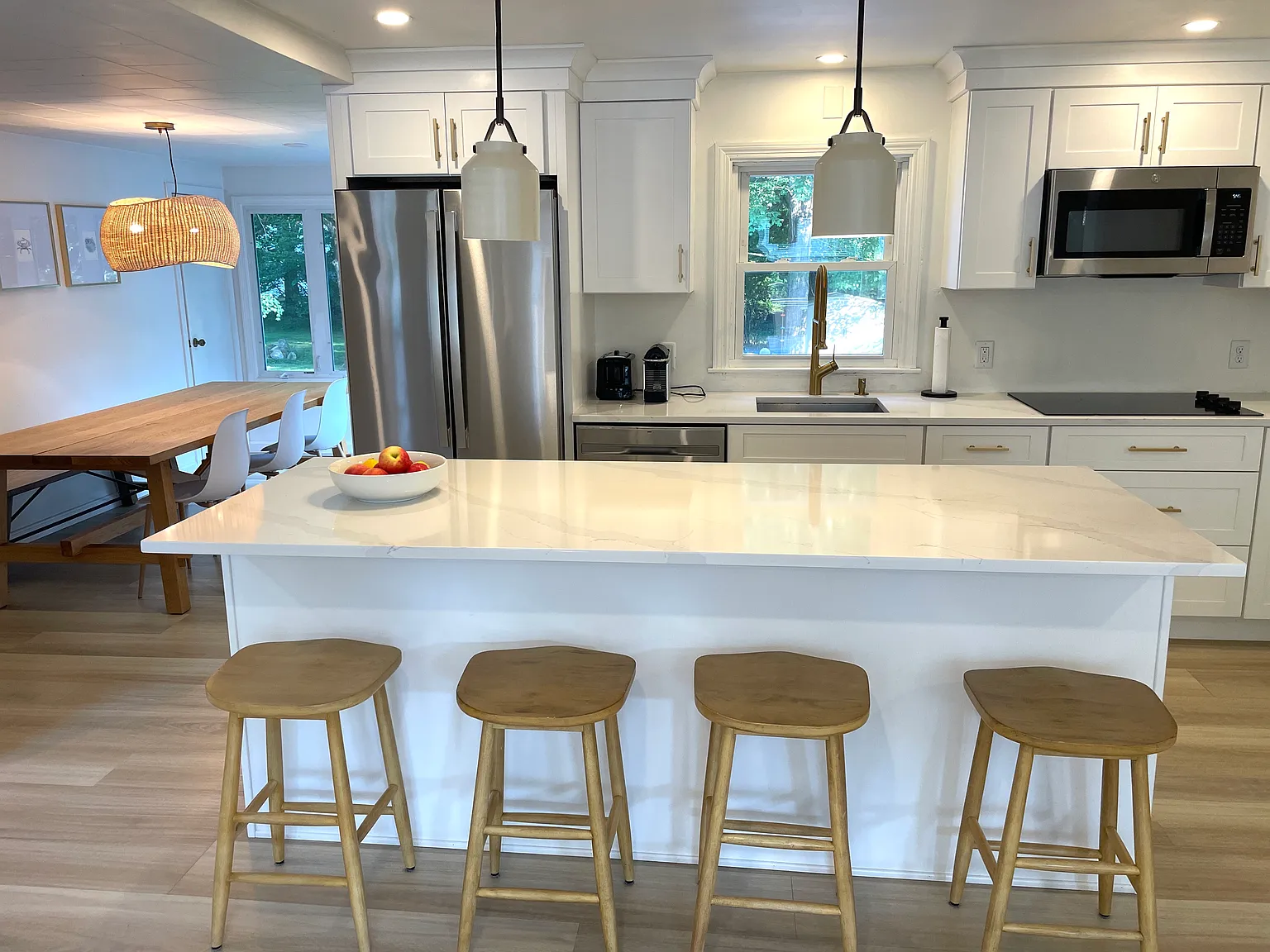 2 bed, 1036 sqft, $3,500 — Photo 3